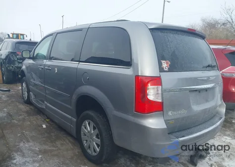 2016 Chrysler Town & Country Touring из США, поврежденный, VIN 2C4RC1BG8GR186336